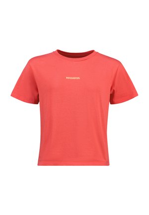 Rode katoenen T-shirt met korte mouwen, een ronde halslijn en een klein wit "ROSSIGNOL" logo aan de voorkant. Eenvoudig en onversierd ontwerp.