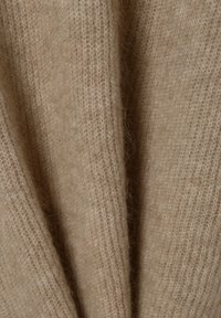 Mos Mosh THORA V-NECK - Stickad tröja - beige