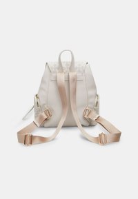 Bata Käsilaukku - bianco