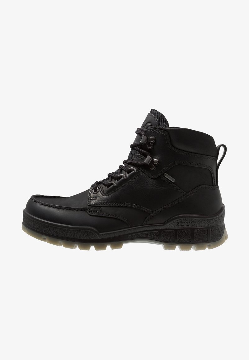 Stivaletto in pelle nera con punta tonda, superficie texturizzata, chiusura con lacci e suola in gomma con un design a grip a motivo.