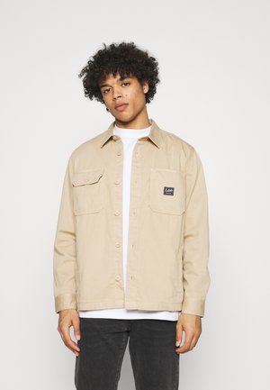 BOX POCKET OVERSHIRT - Veste légère - service sand