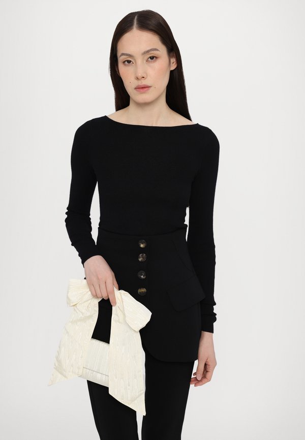 TROUSER WITH BASQUE DETAIL - Trousers4