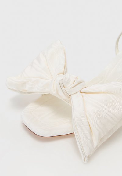 Loeffler Randall CARMEN - Sandali - cream