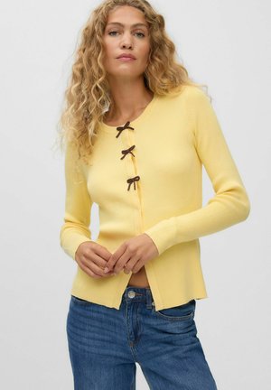 Vero Moda, CARDIGAN VMELORA KNIT CARDIGAN - Gilet - pale banana