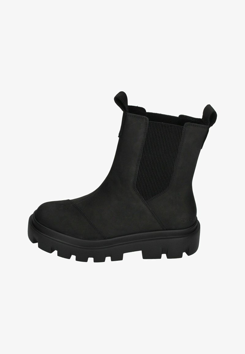 Zwarte enkellaarsjes van suede, met elastische zijpanelen, een platte zool en een textuur aan de oppervlakte voor grip. Rond design van de neus.