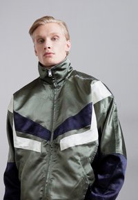 Études TRACK SUIT JACKET - Verryttelytakki - gray