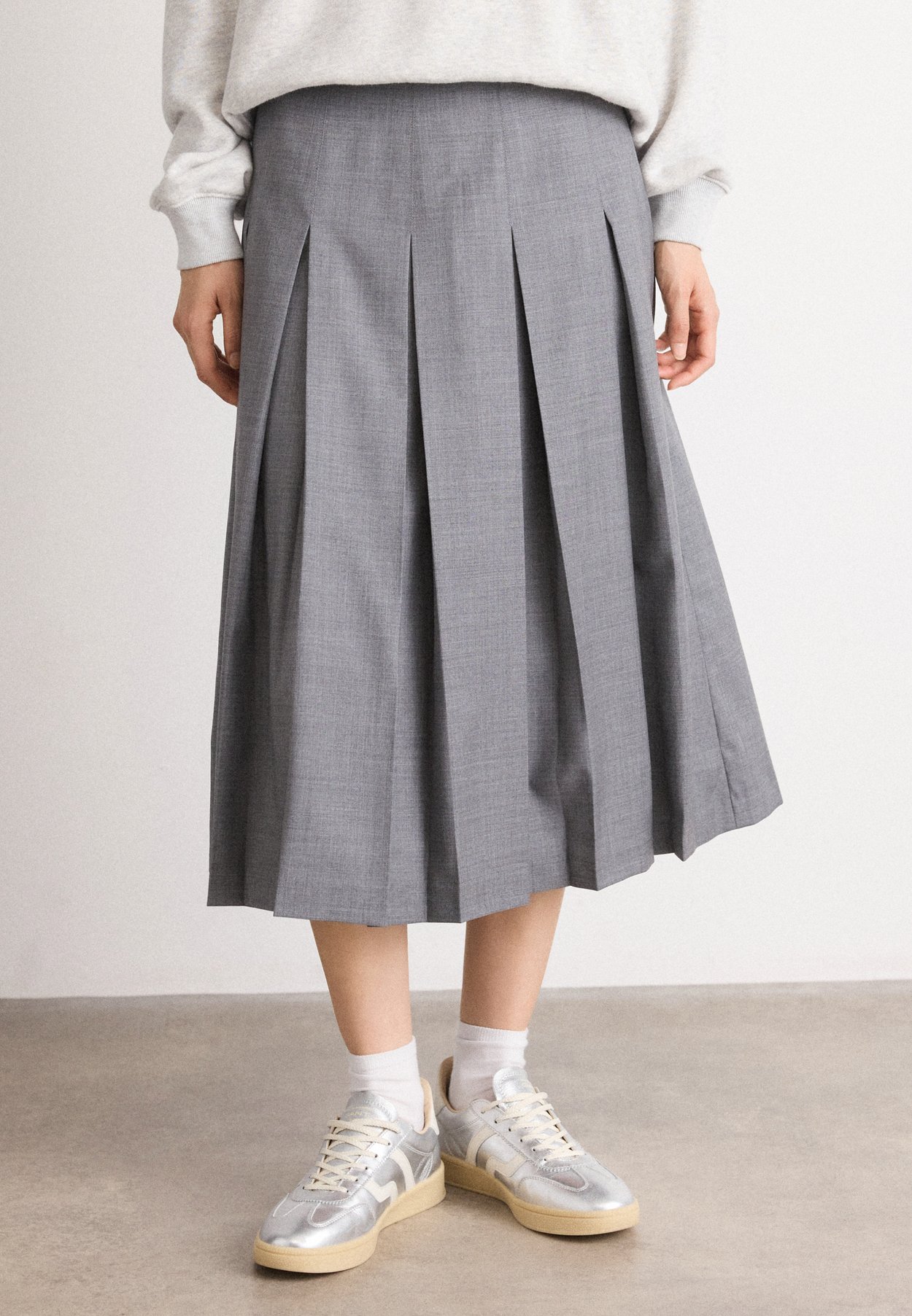 MIDI PLEATED SKIRT