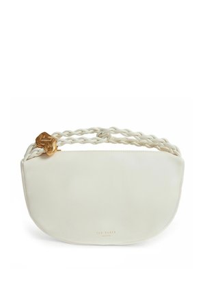 Bolso blanco en forma de media luna con asa de cuerda retorcida y detalle metálico dorado, con pequeña marca dorada "Ted Baker London" en el frente.
