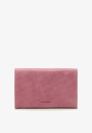 Zachte roze suède clutch met een overslag flap en "ALLSAINTS" in kleine letters geperst nabij het onderste midden.