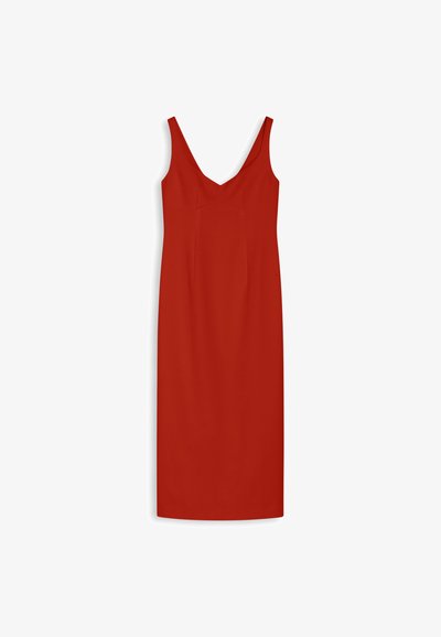 Rode mouwloze jurk met een V-hals en een getailleerde pasvorm. Gemaakt van een gladde stof, bevat het verticale naden voor structuur.