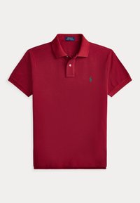 Polo rouge à manches courtes avec col et patte à deux boutons, avec un petit logo vert brodé sur la poitrine gauche.