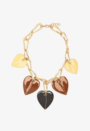 Złocony łańcuszek z pięcioma emaliowanymi zawieszkami w kształcie serca w kolorach żółtym, brązowym i czarnym. Teksturowane ogniwa łączą serca, dodając szczegółów.