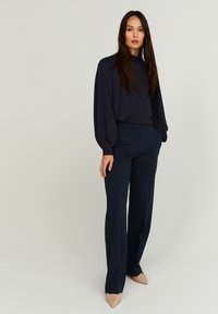 STOCKH LM PETRA WIDE - Tygbyxor - navy