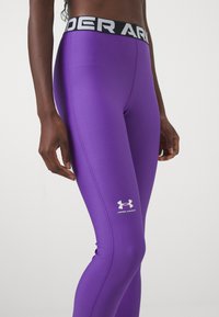 Under Armour HEATGEAR - Legíny - lavish/white