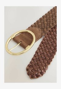 Ausgewählt, tan brown suede