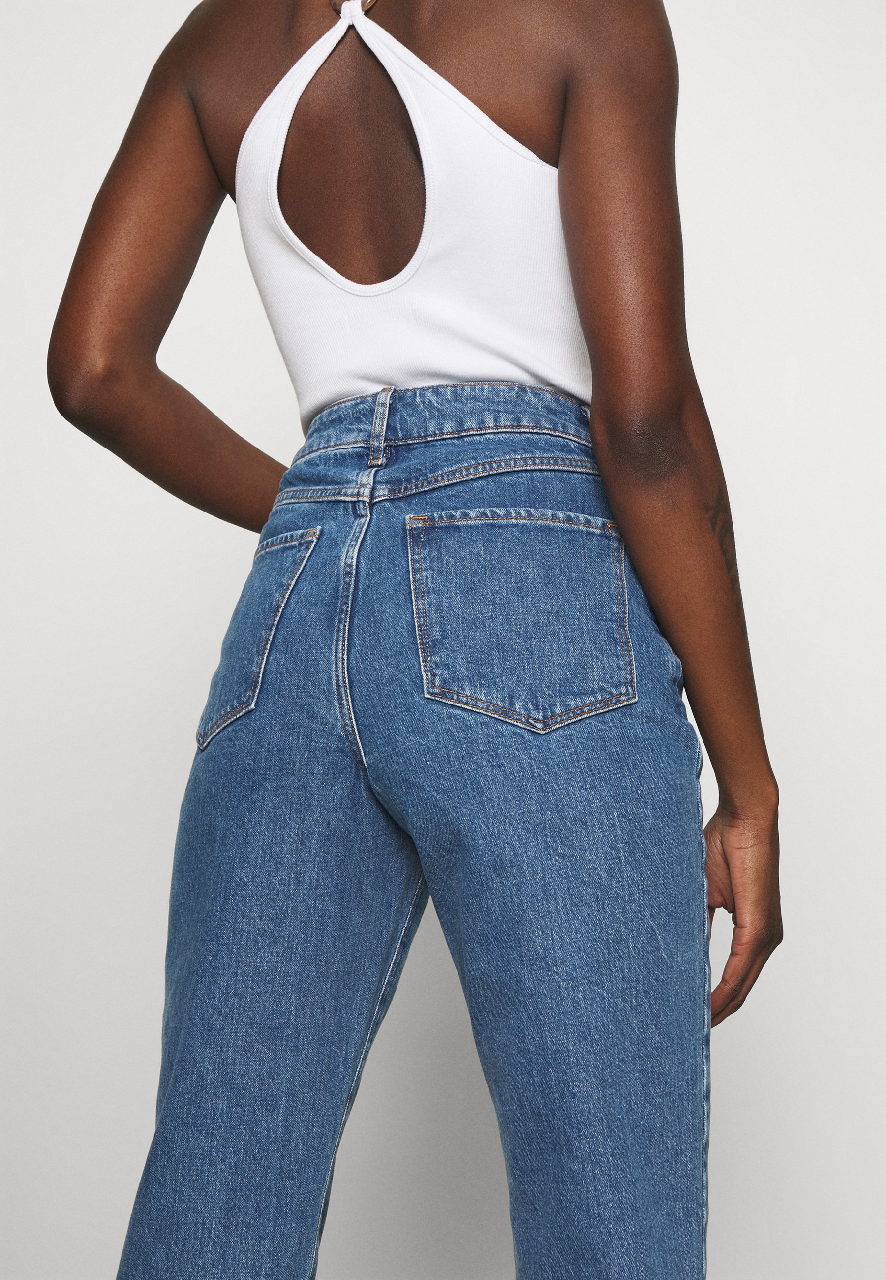 Zign Mom Fit jeans - Tiesaus kirpimo 