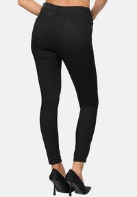 Elara Jeans Skinny Fit - schwarz