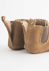 Next REGULAR FIT - Beebijalatsid - tan brown