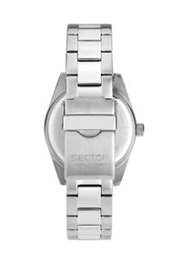 Orologio in acciaio inox argentato con bracciale a maglie metalliche, quadrante circolare e chiusura sicura; presenta il nome del marchio "SECTOR" inciso sulla chiusura.