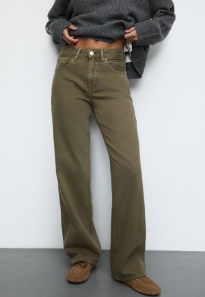 D92 - Traperice opuštenog kroja - khaki