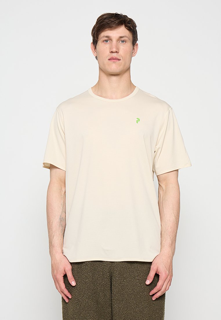 Peak Performance Sport T-shirt zandkleur