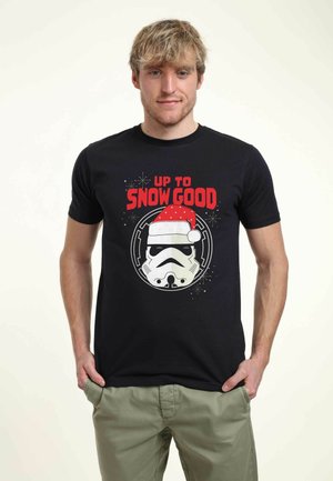 Star Wars STAR WARS: CLASSIC SNOW GOOD TROOPER UNISEX - T-shirt z nadrukiem