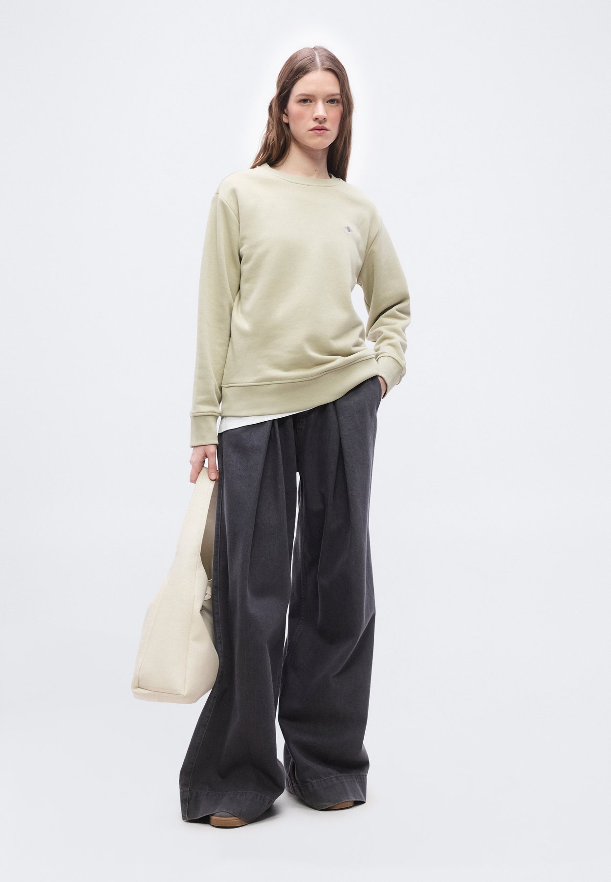 SHIELD C-NECK SWEAT