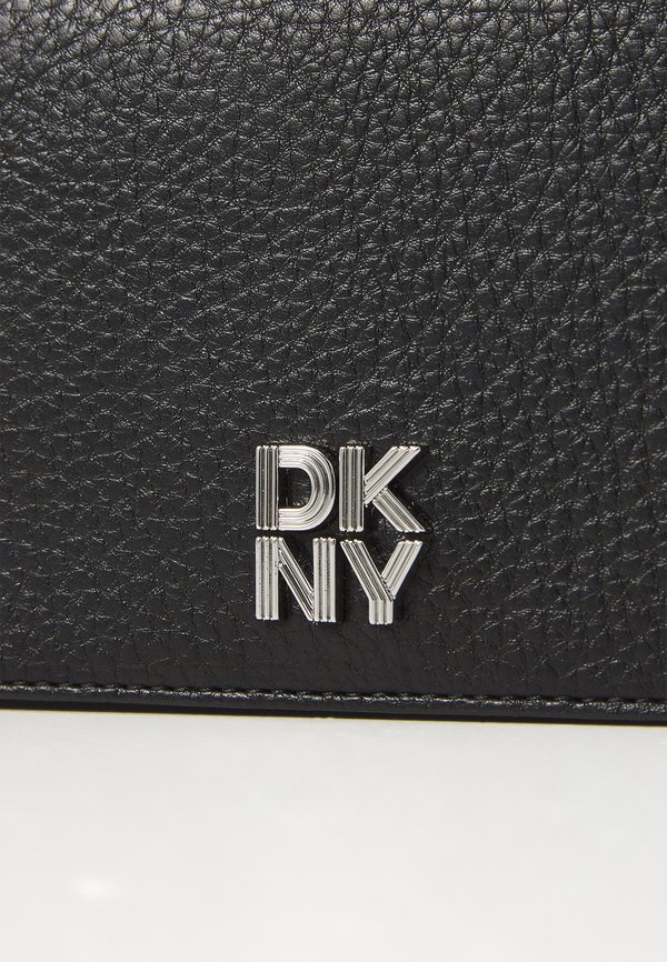 ETTA WALLET ON A STRING - Cross body bag3