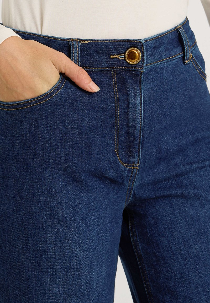 Jean Pour Femme De Marque Fox, Denim Brillant, Taille 0, Longueur Intérieure 31 Pouces - Occasion Très Bon état
