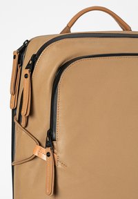 Aunts & Uncles KAWAGUCHI - Tagesrucksack - tapir