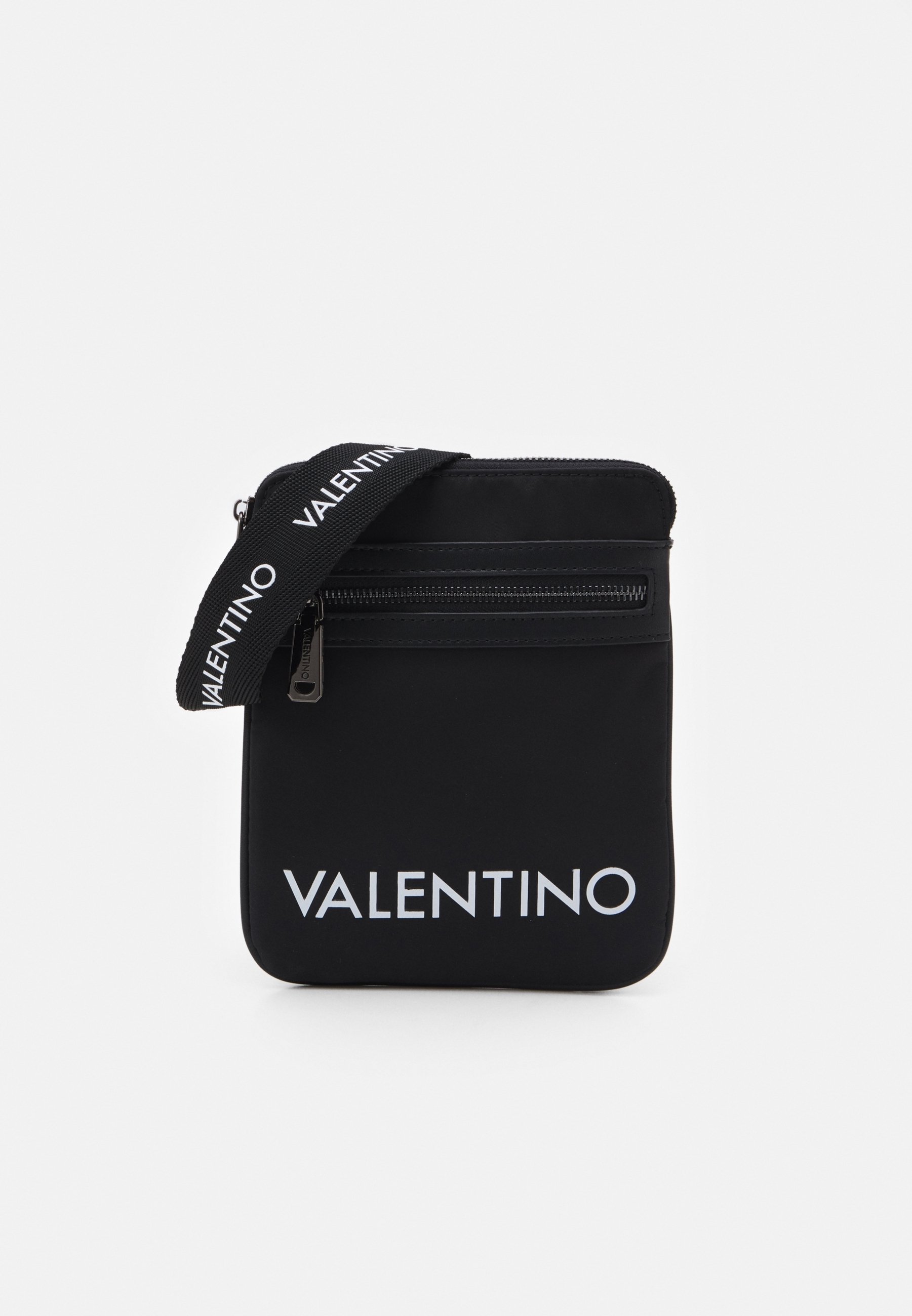 【Valentino Bags】ボディーバッグ ロゴ ジッパー 無地 ブラック Valentino V Logo Chain Shoulder Bag, Black | Costco