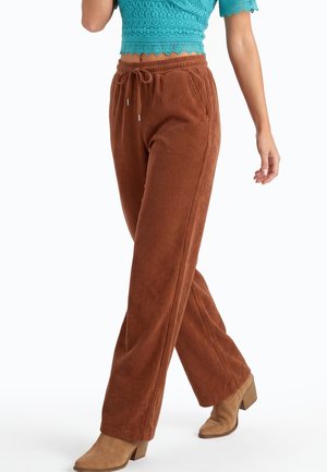 IZIA IZIA PANTS - Broek - chestnut