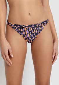 LASCANA - LSCN BY LASCANA - PANTS CHEEKY - Bikini alsók - black-print Miniatűr kép 1