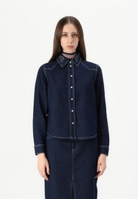 JDY JDYBELLA SHIRT - Pogājama blūze - dark blue denim