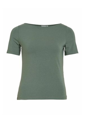 Vienkārša olīvu zaļa īsroku T-krekla ar apaļu kakla izgriezumu attēls uz balta fona.