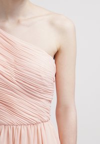 Laona Juhlamekko - light pink