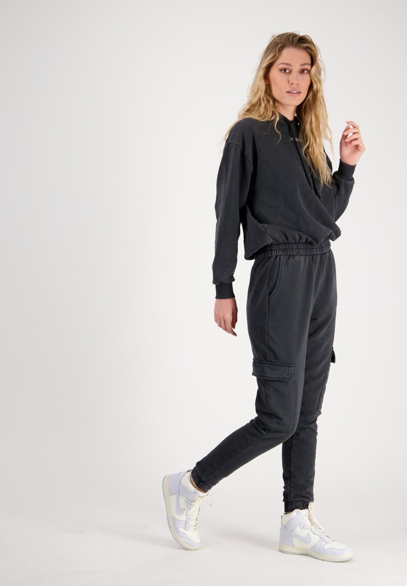 Damen Sweatshirts | RAIZZED Sweatshirt washed black/schwarz - YU00079 Damen Sweatshirts | RAIZZED Sweatshirt washed black/schwarz - YU00079