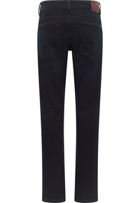 Jeans in denim blu scuro con gamba dritta, dotati di due tasche posteriori e una patch in pelle marrone sulla vita.