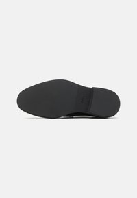 BOSS LARRY - Zapatos sin cordones - black