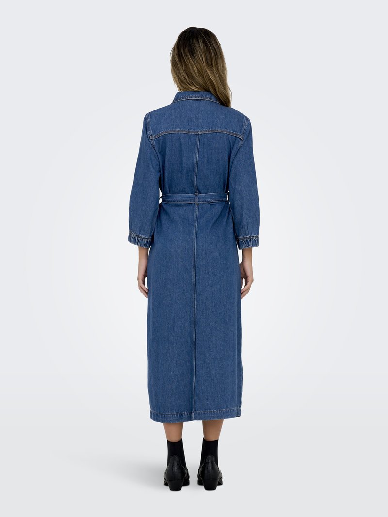 ONLY ONLHELLE BELTED DRESS - Spijkerjurk - medium blue denim/blauw denim/ bluedenim