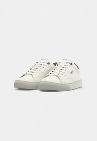 Pair of white low-top sneakers with white laces and black heel accents, branded "Pepe Jeans" on side and tongue.