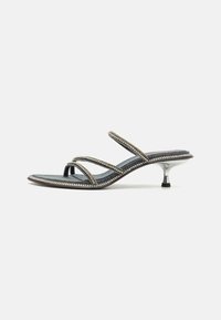 Atlasīts, light blue