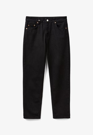 Czarne dżinsy o prostym kroju, z dwoma przednimi kieszeniami, miedzianymi nitami, zapięciem na guzik oraz wzmocnionymi szwami.