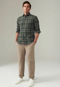 Next BRUSHED CHECKED  - REGULAR FIT - Skjorter - black watch tartan
