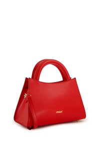 Rote Lederhandtasche mit strukturiertem Design, doppelten Griffen, einem abnehmbaren Riemen und einem goldenen Logodetail auf der Vorderseite.
