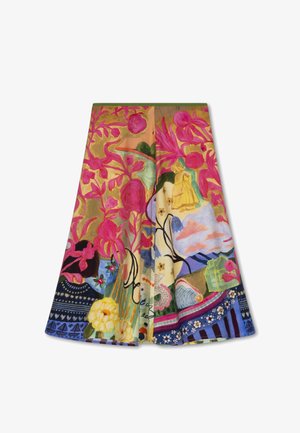 Meer kleurige stof met levendige bloem- en abstracte patronen, met opvallende roze en gele tinten; zachte textuur en vloeiend ontwerp.