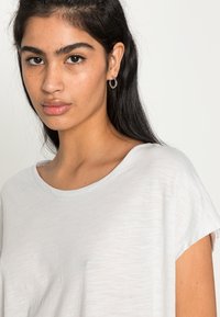 Noisy May NMMATHILDE LOOSE LONG - T-shirt básica - oyster mushroom