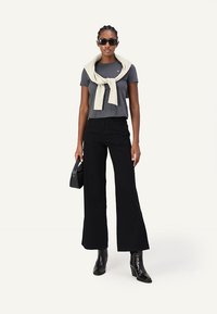 Calvin Klein Jeans GRAPHIC TEE - Apdrukāts T-krekls - washed black