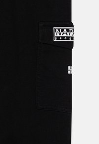 Napapijri CREE - Pantalones deportivos - black