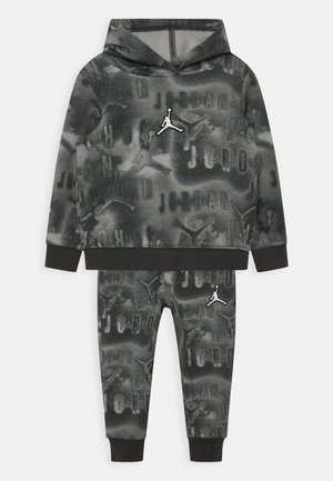 ESSENTIALS UNISEX SET - Chándal - black